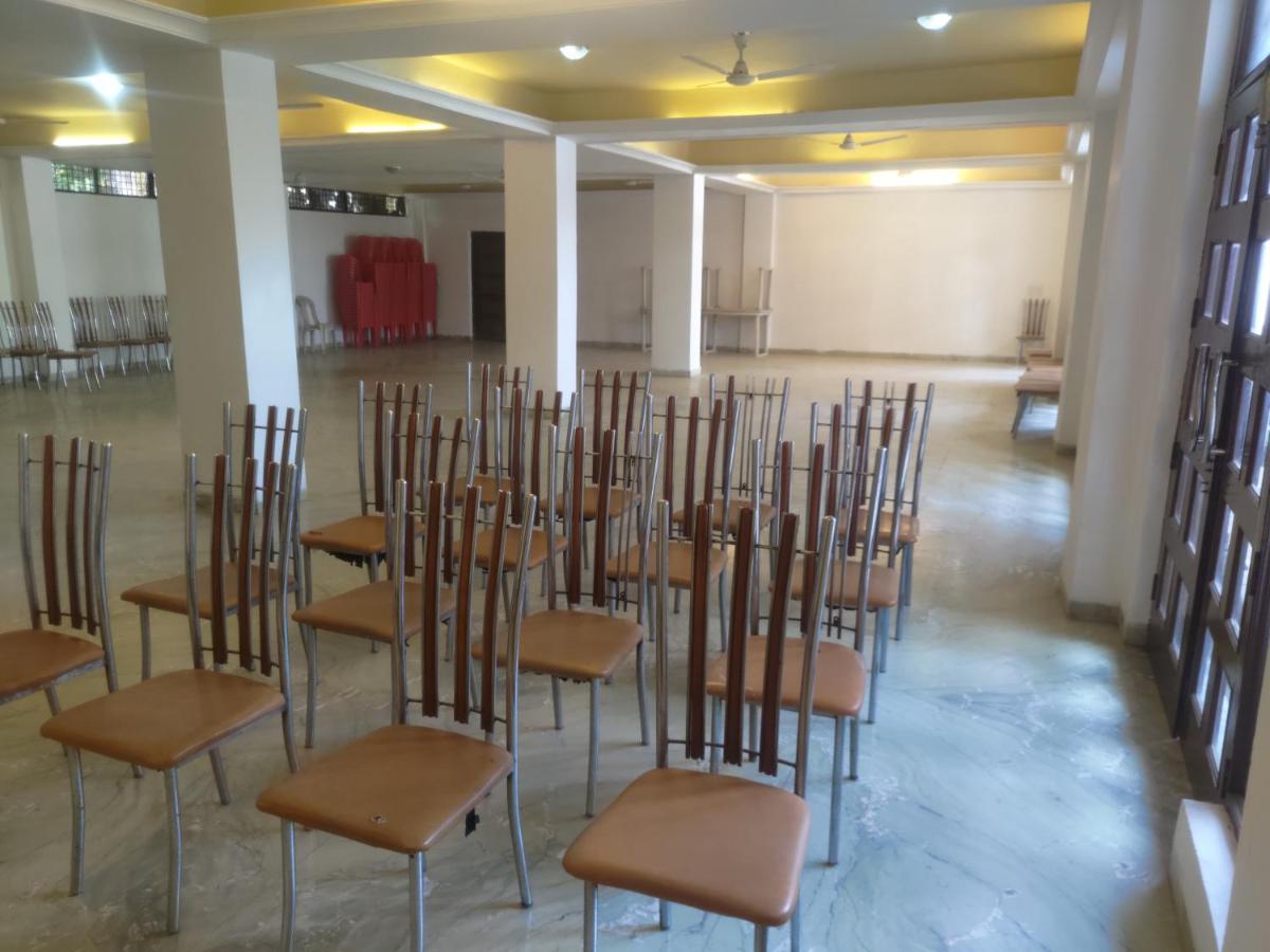 Hotel Fort View Tikamgarh Bagian luar foto